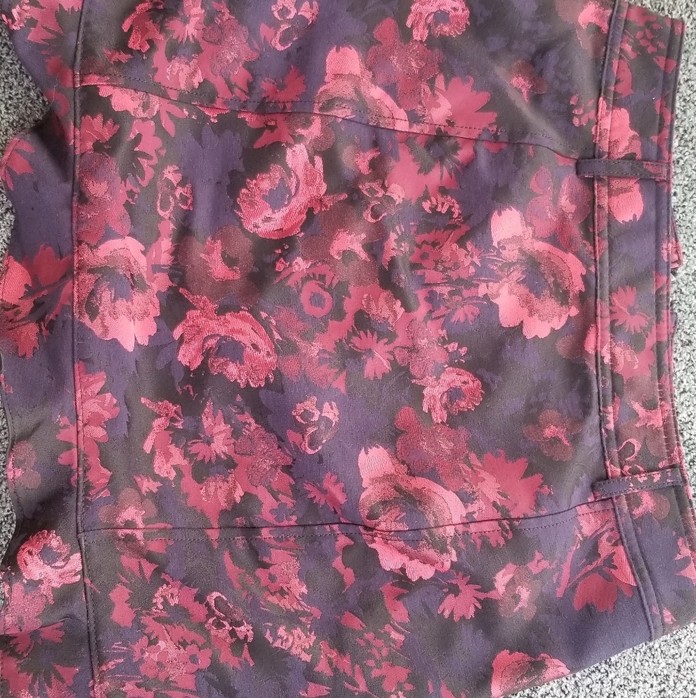 NWT Expess Maroon Floral Mini Skirt
